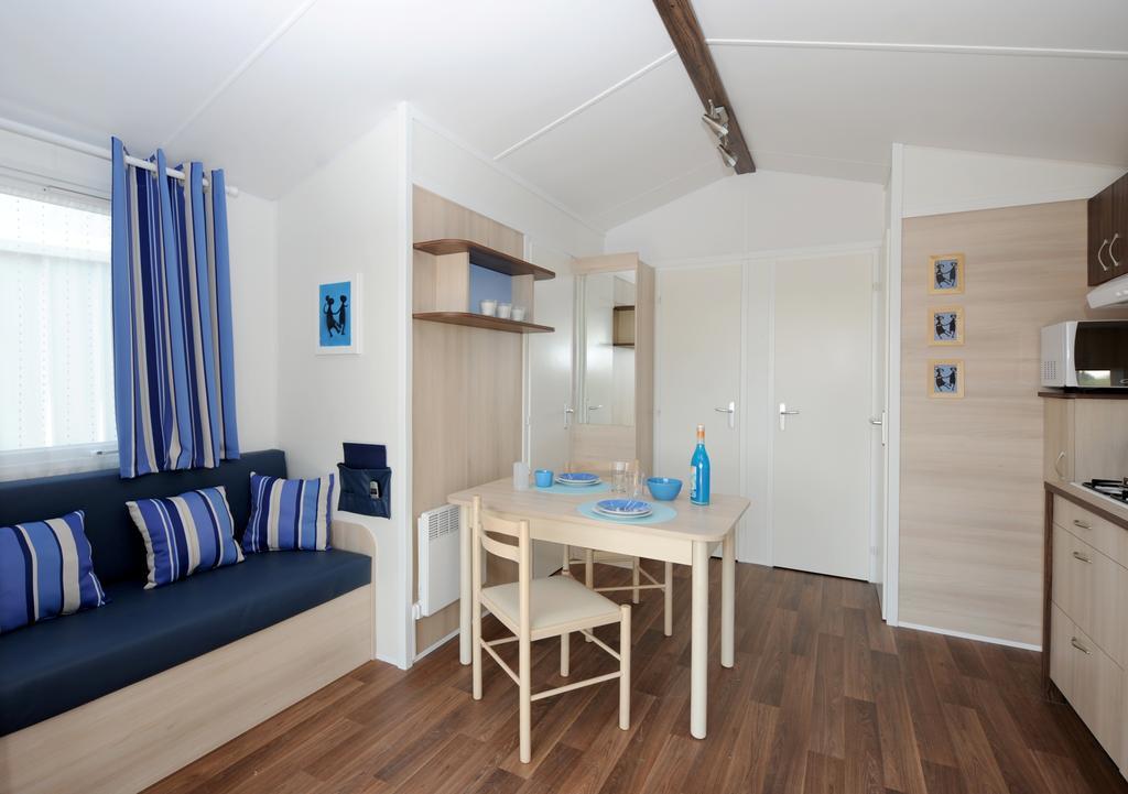Camping Le Village De La Mer Les Moutiers Kültér fotó